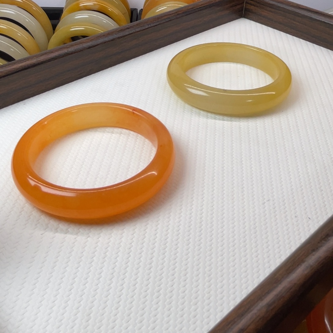 石英质玉（黄龙玉）未镶嵌手镯