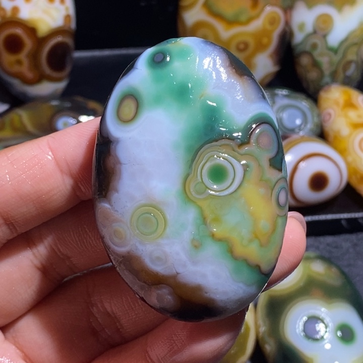 墨***华玛瑙/玉髓未镶嵌珠宝奇石