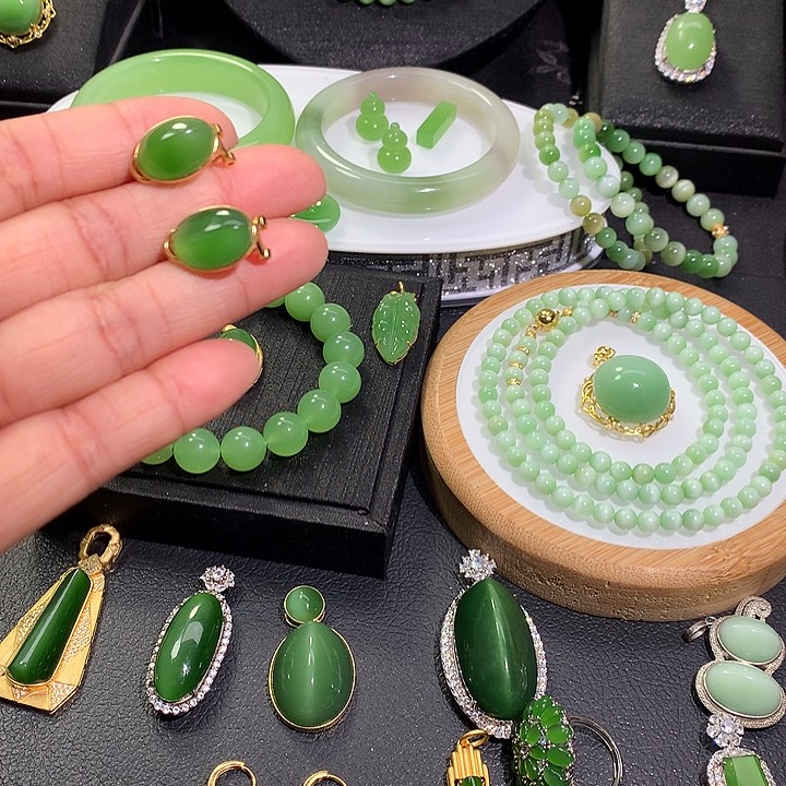 银S925镶嵌和田玉（碧玉）耳饰