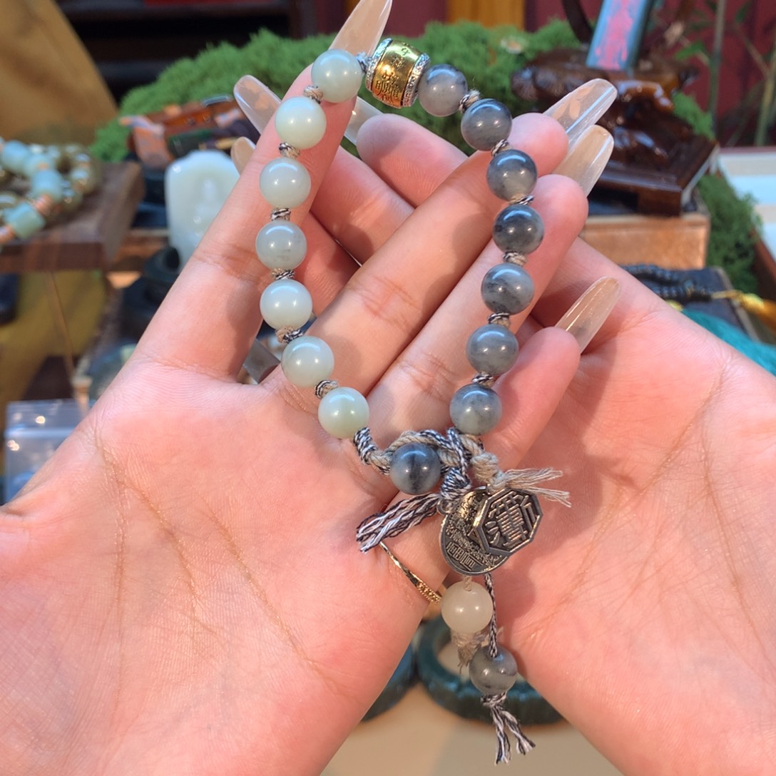 和田玉（糖玉）未镶嵌挂件