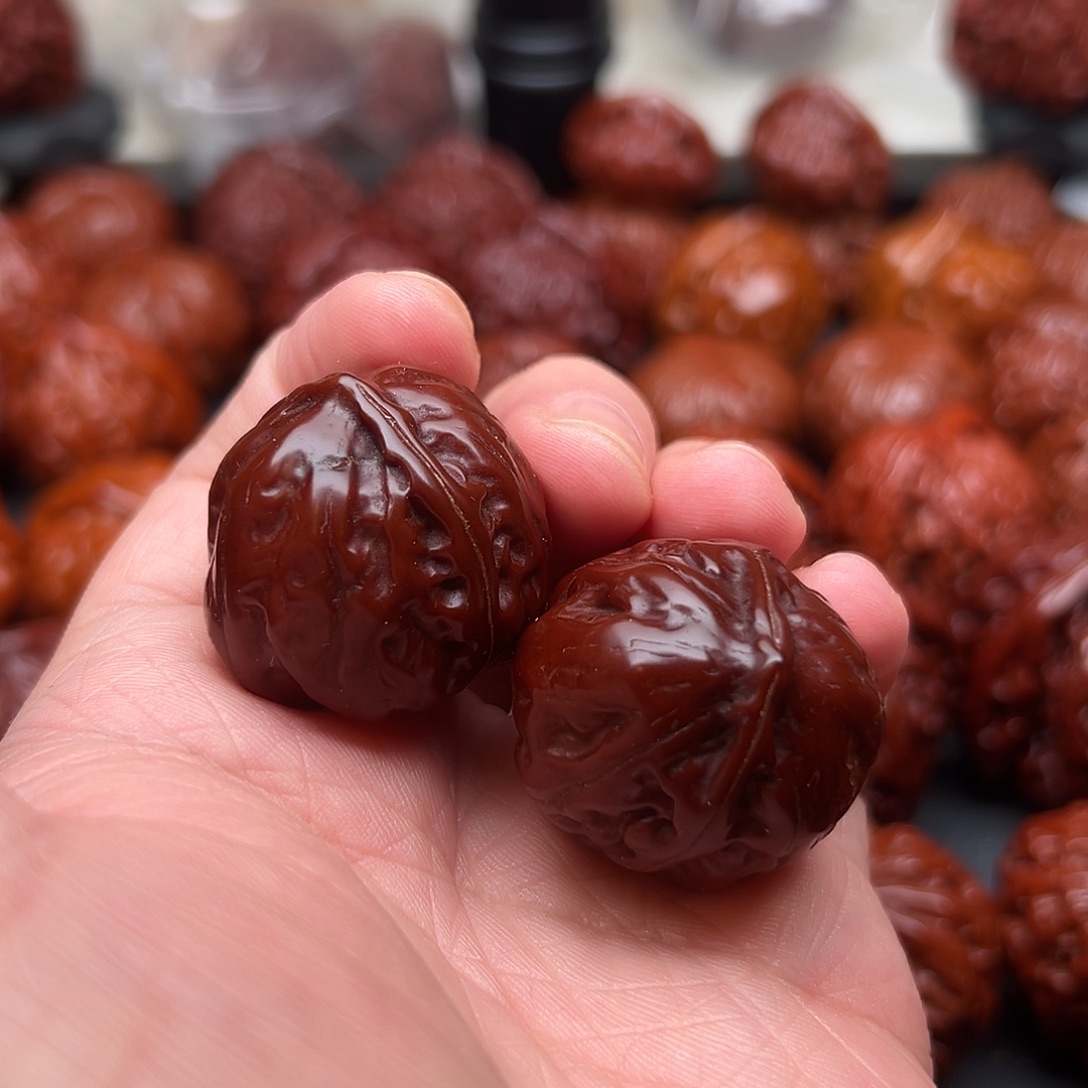 老***生文玩核桃吊坠手捻