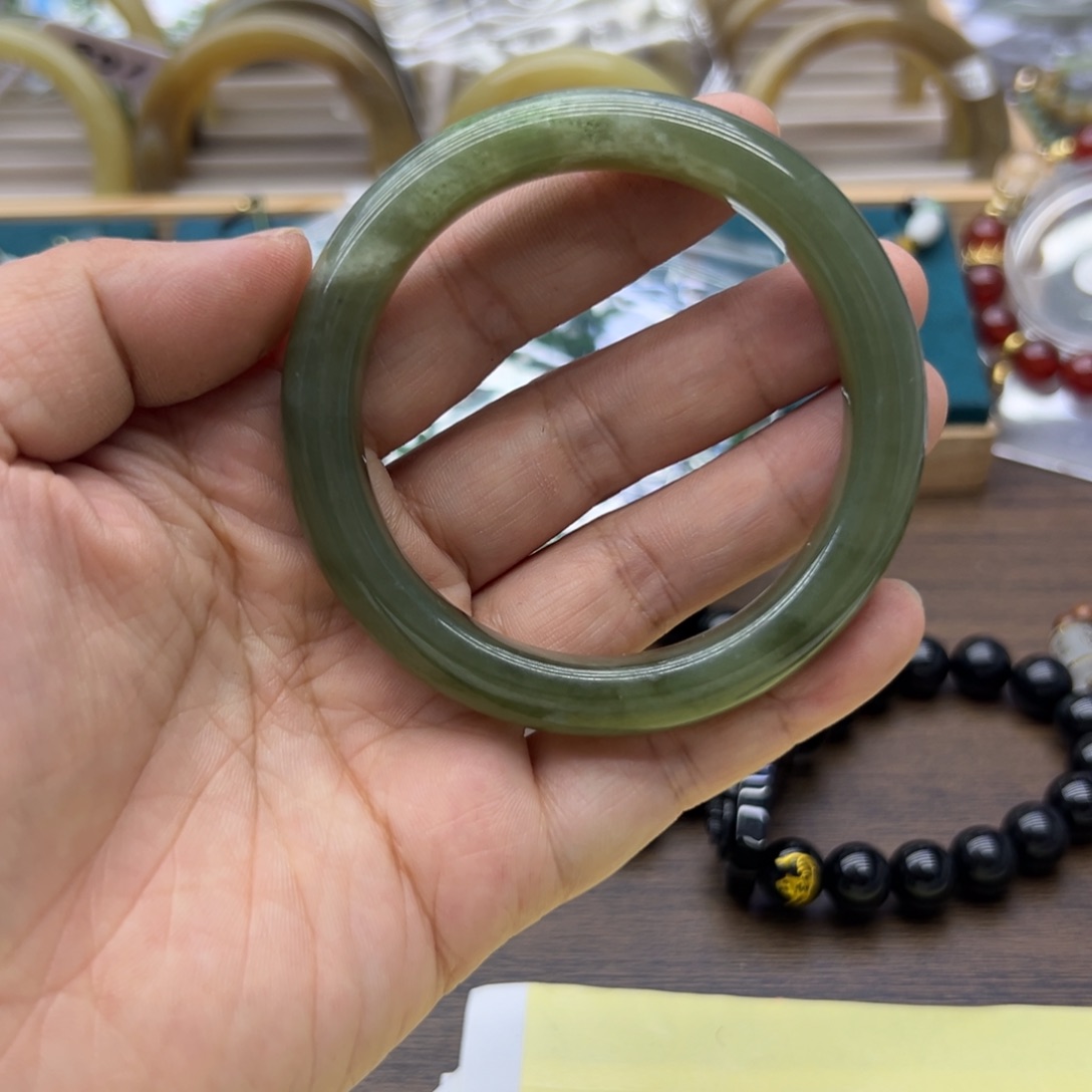 和田玉未镶嵌手镯57,2圈围337