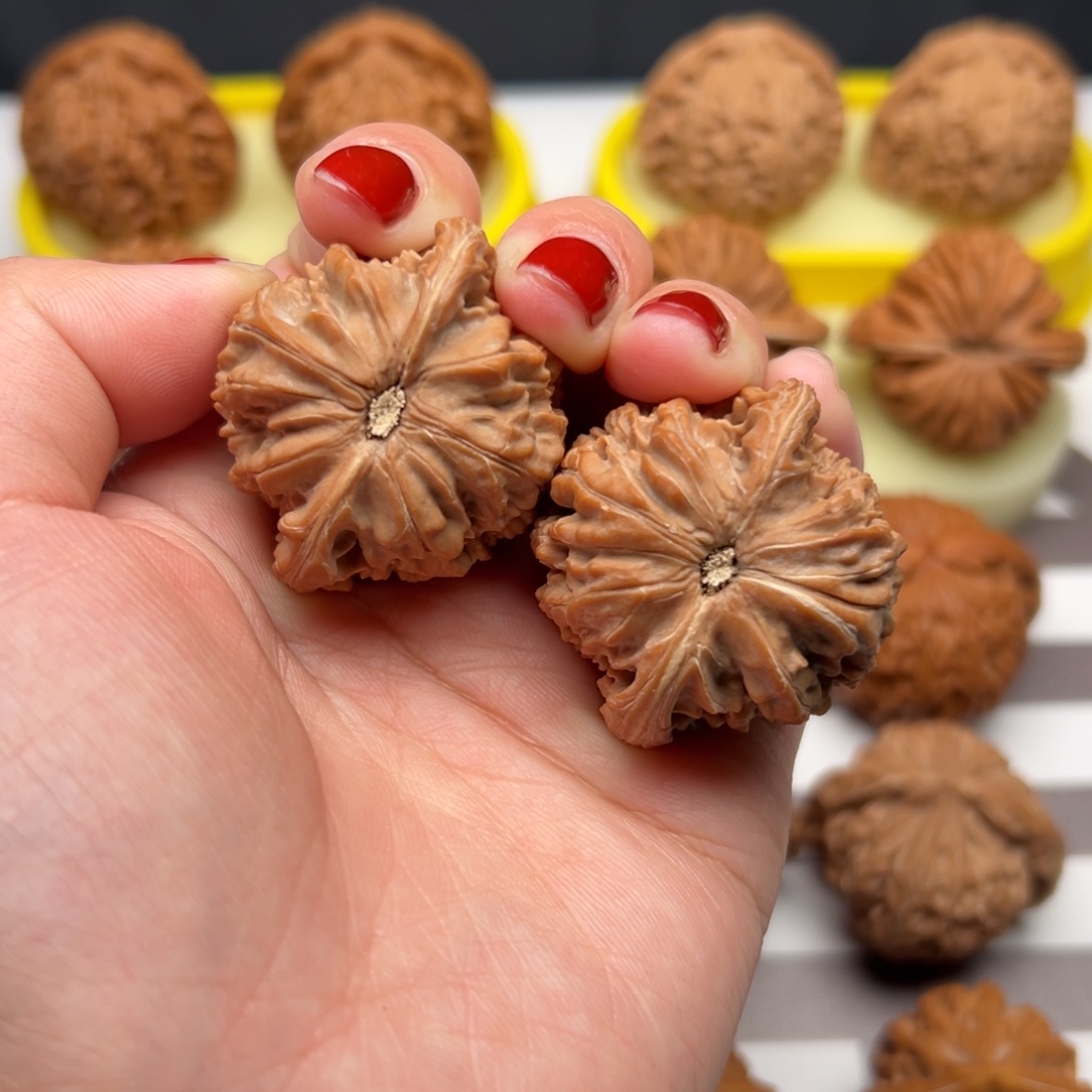 把件文玩核桃39全品原桩红皮山地磨盘