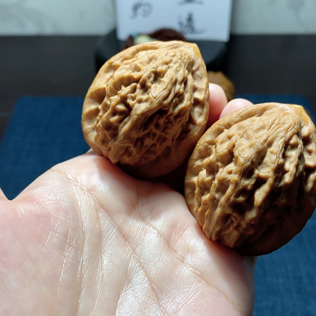 桃核吊坠大红袍核桃41