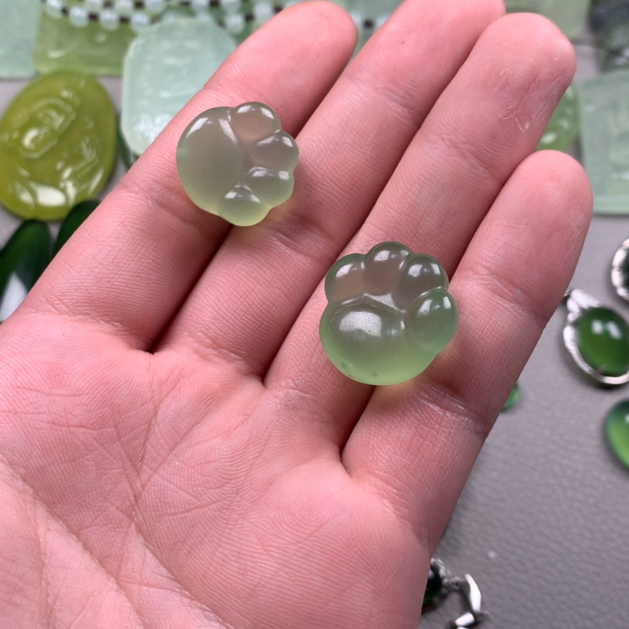 【闪购商品】蛇纹石玉岫玉未镶嵌倔***米