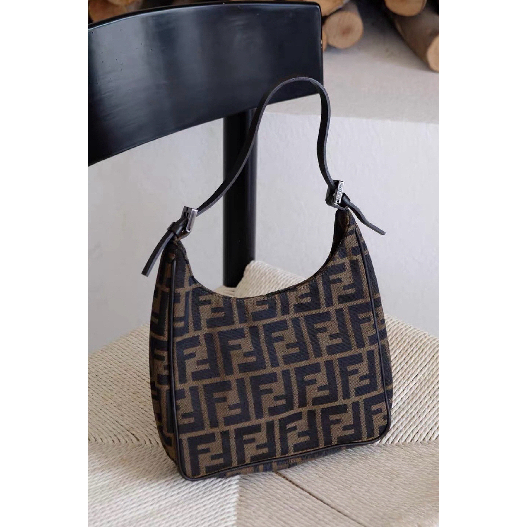 95新 FENDI/芬迪 Fendi老花薯条hobo单肩包