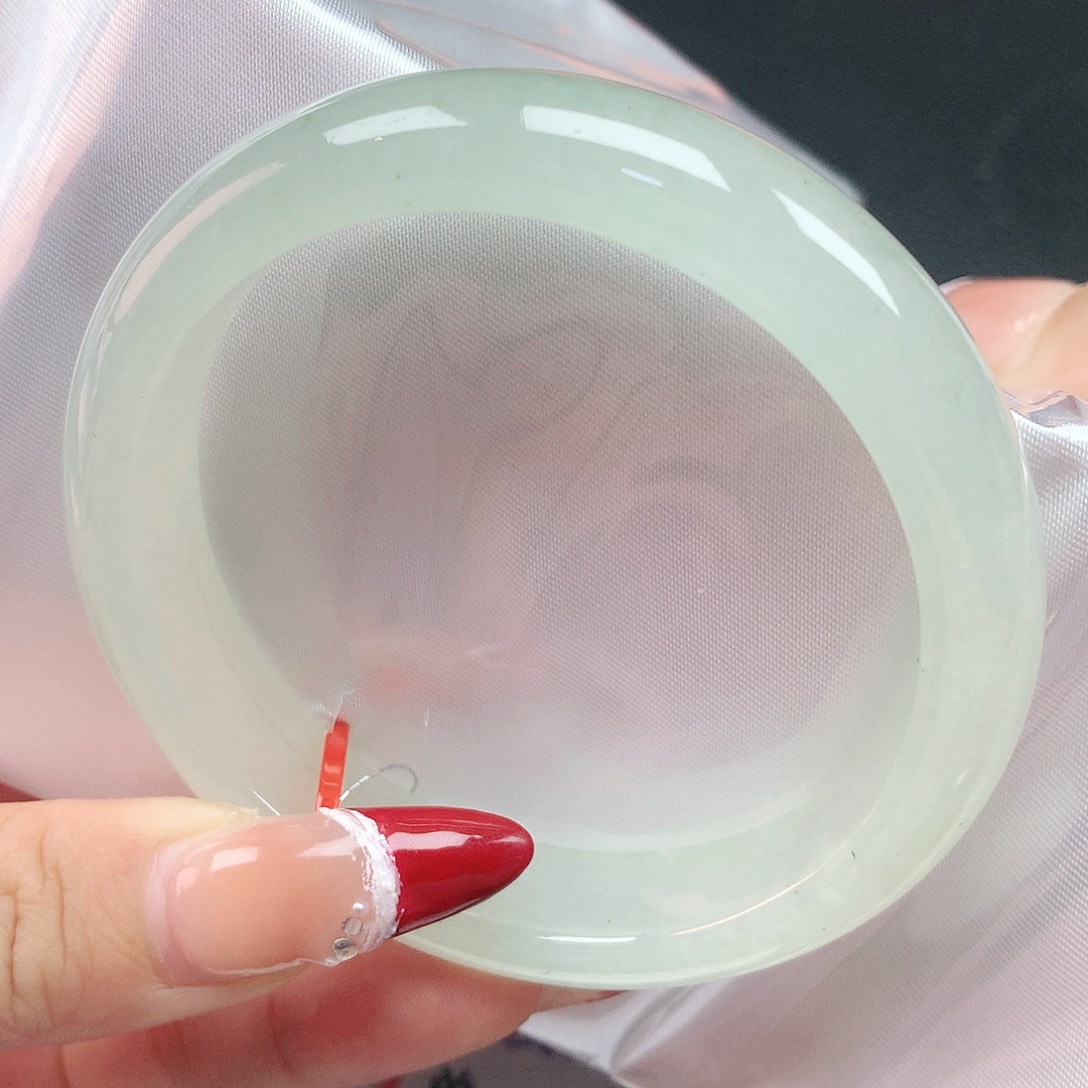 翡翠手镯未镶嵌58圈