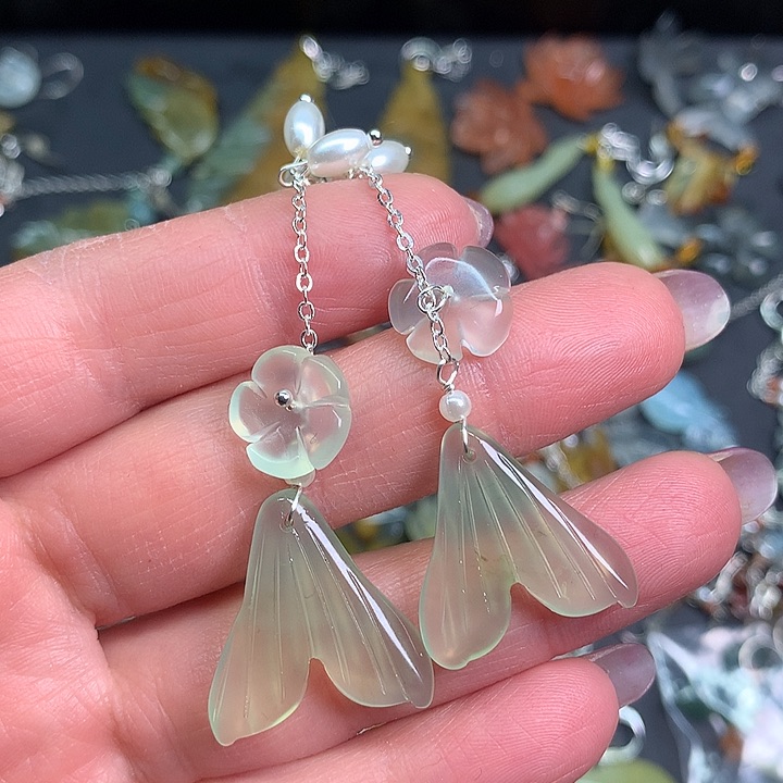 未镶嵌蛇纹石玉耳饰莫****5