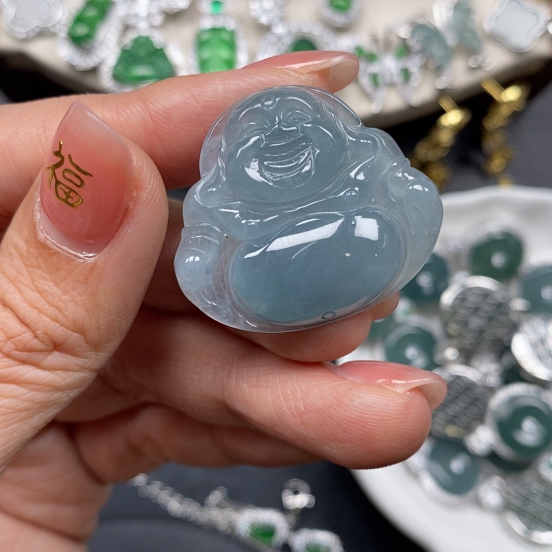 翡翠颈饰未镶嵌翡翠