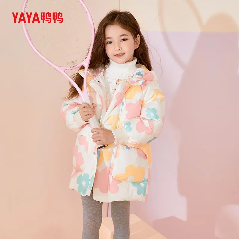 YAYA/鸭鸭儿童羽绒服女童冬季连帽加厚中长款保暖印花面包服童装