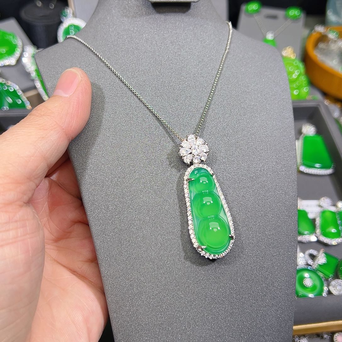 玛瑙/玉髓合金颈饰