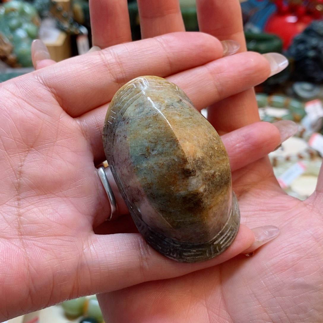 透闪石质玉手把未镶嵌