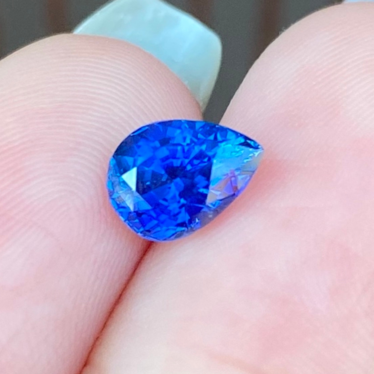 天然蓝宝石，皇家蓝VE，1.51克拉，7698