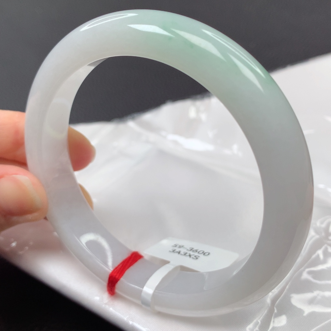 【闪购商品】翡翠手镯未镶嵌60号正圈