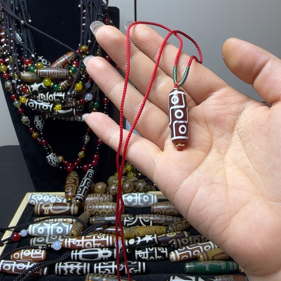 玛瑙/玉髓合金颈饰