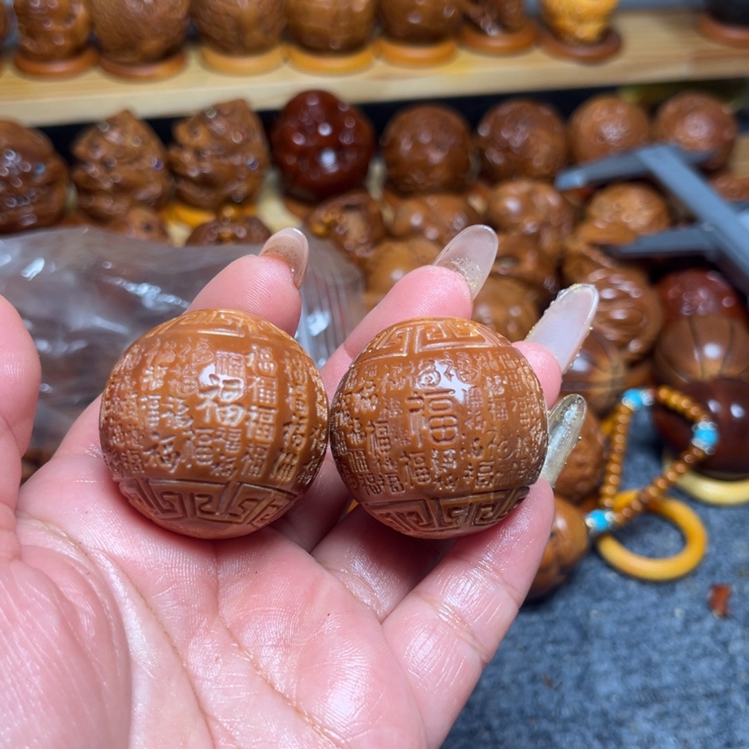 躺***～把件橄榄核百福球