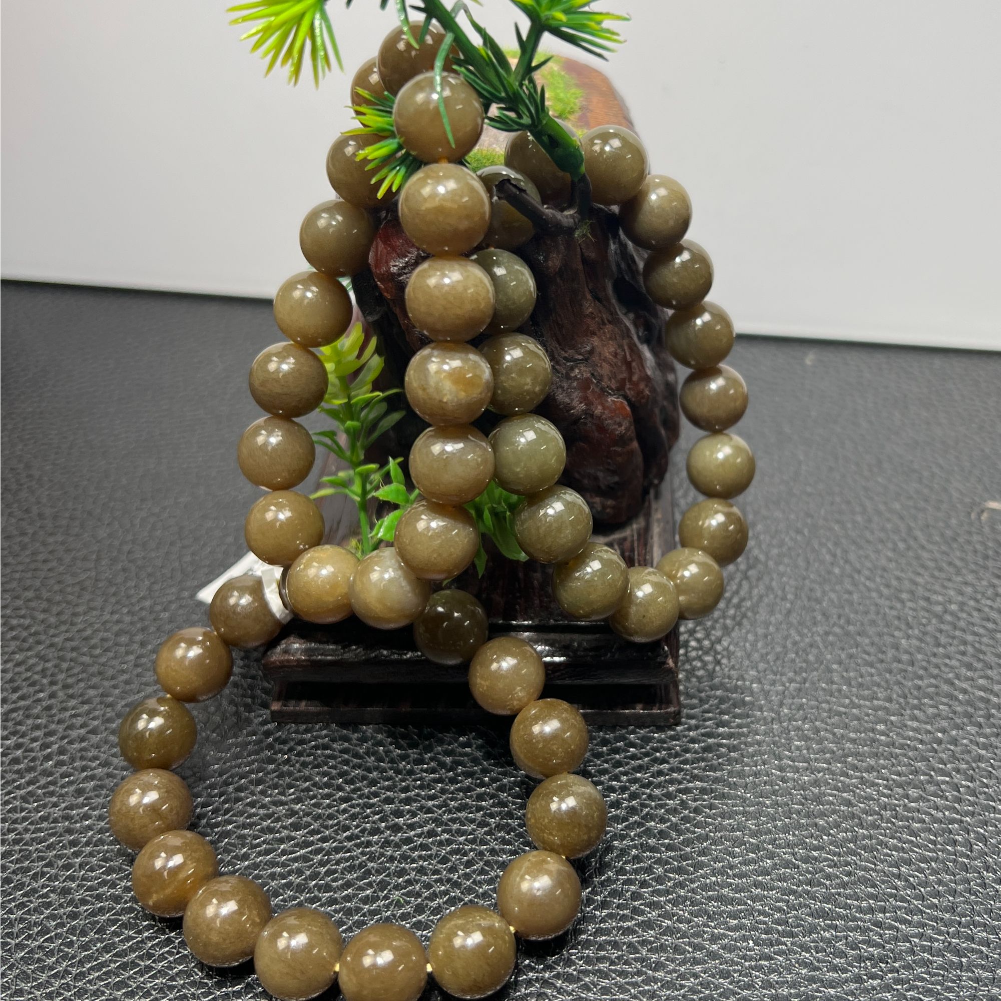 天然和田玉手串-HTY10136多样性发其一