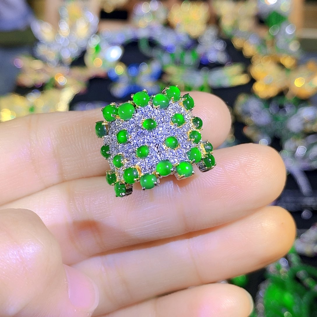 颈饰银S925镶嵌翡翠