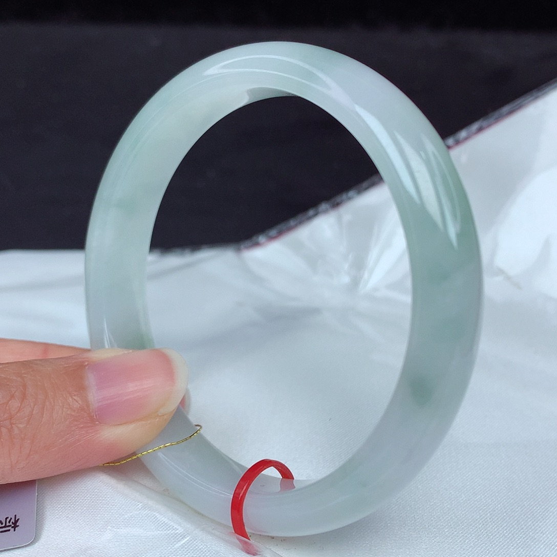 翡翠手镯未镶嵌58圈4071