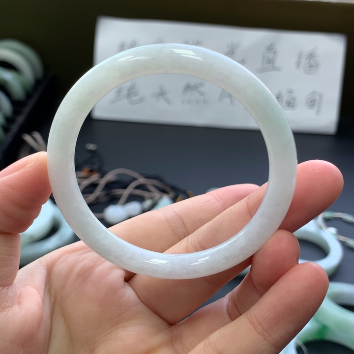 小****翡翠未镶嵌手镯51