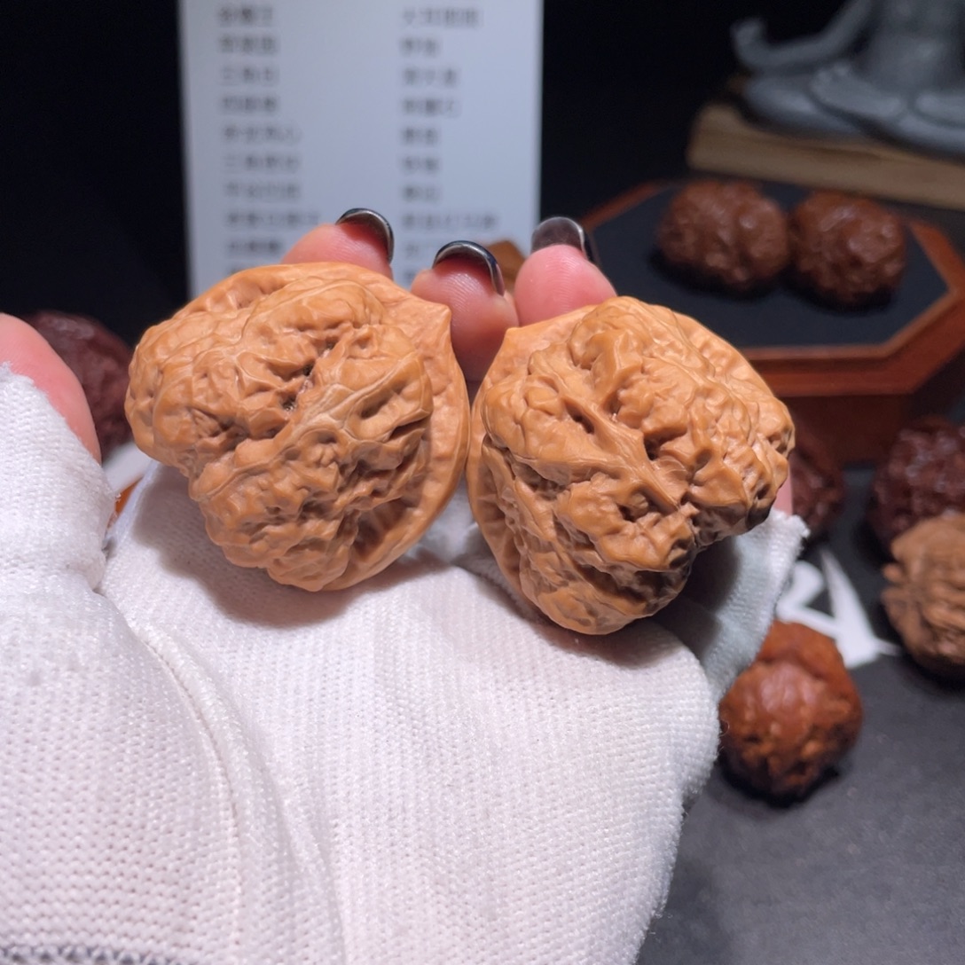 文玩核桃吊坠39.40蛤蟆头7305