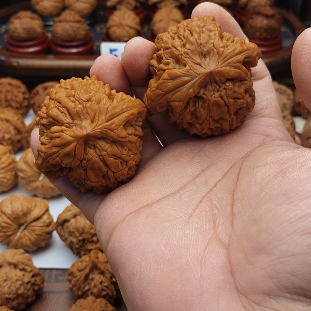 文玩核桃把件天****！53尺 全品龙鼎 8