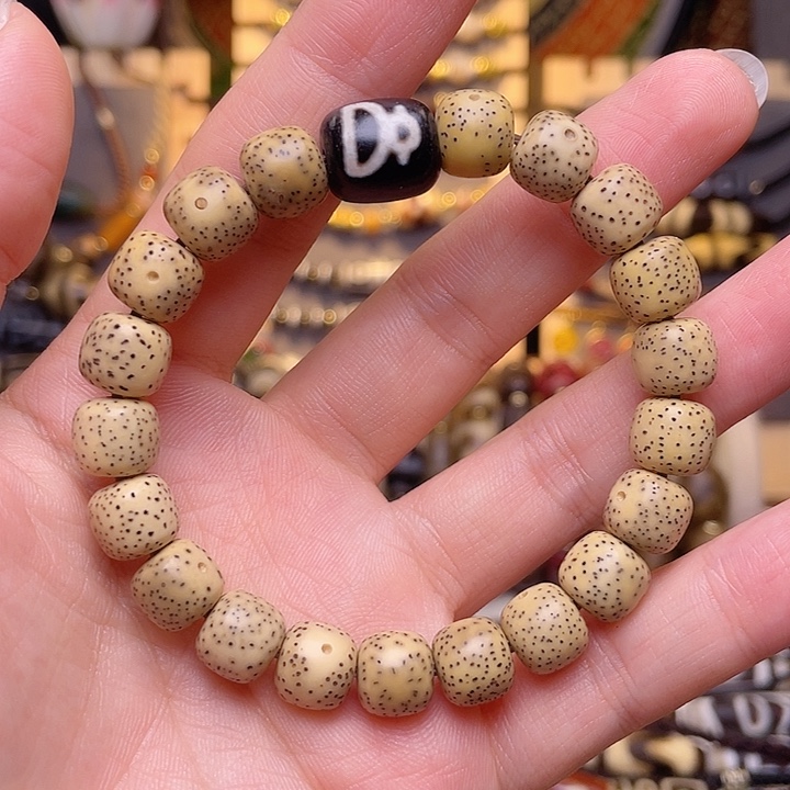 玛瑙/玉髓未镶嵌天珠手串