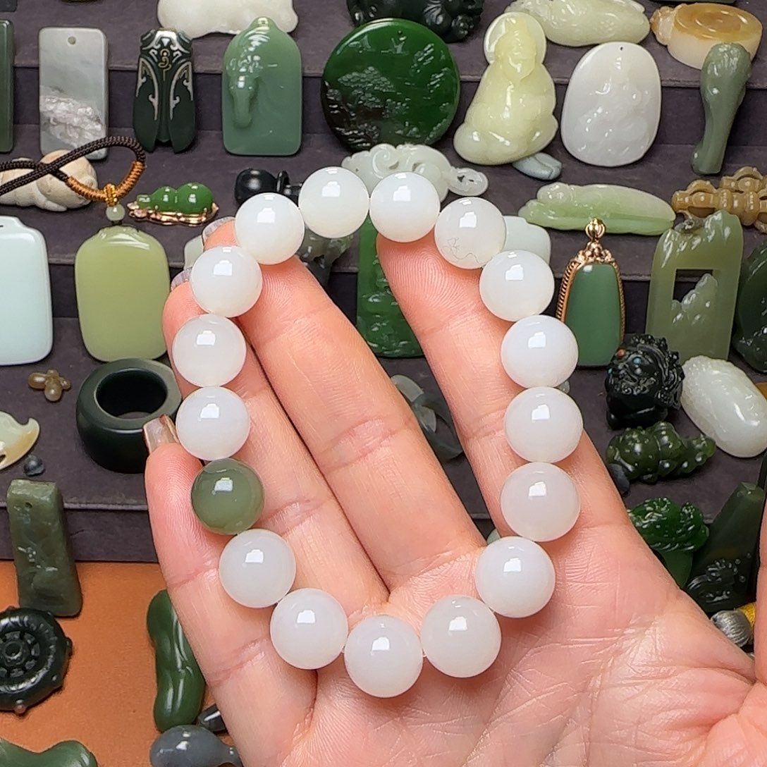 和田玉颈饰未镶嵌菟****˖