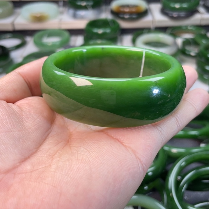 和田玉（碧玉）手镯未镶嵌