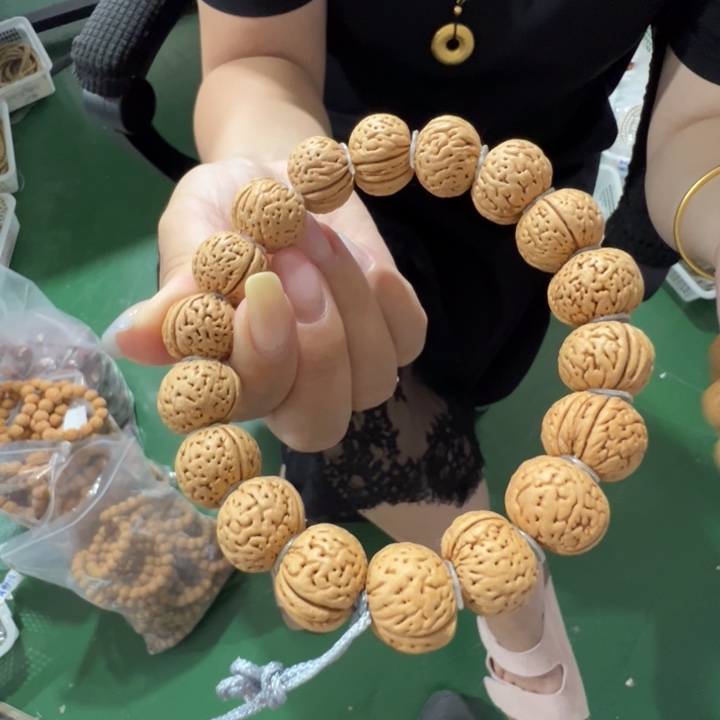 星月菩提把件桃核一条