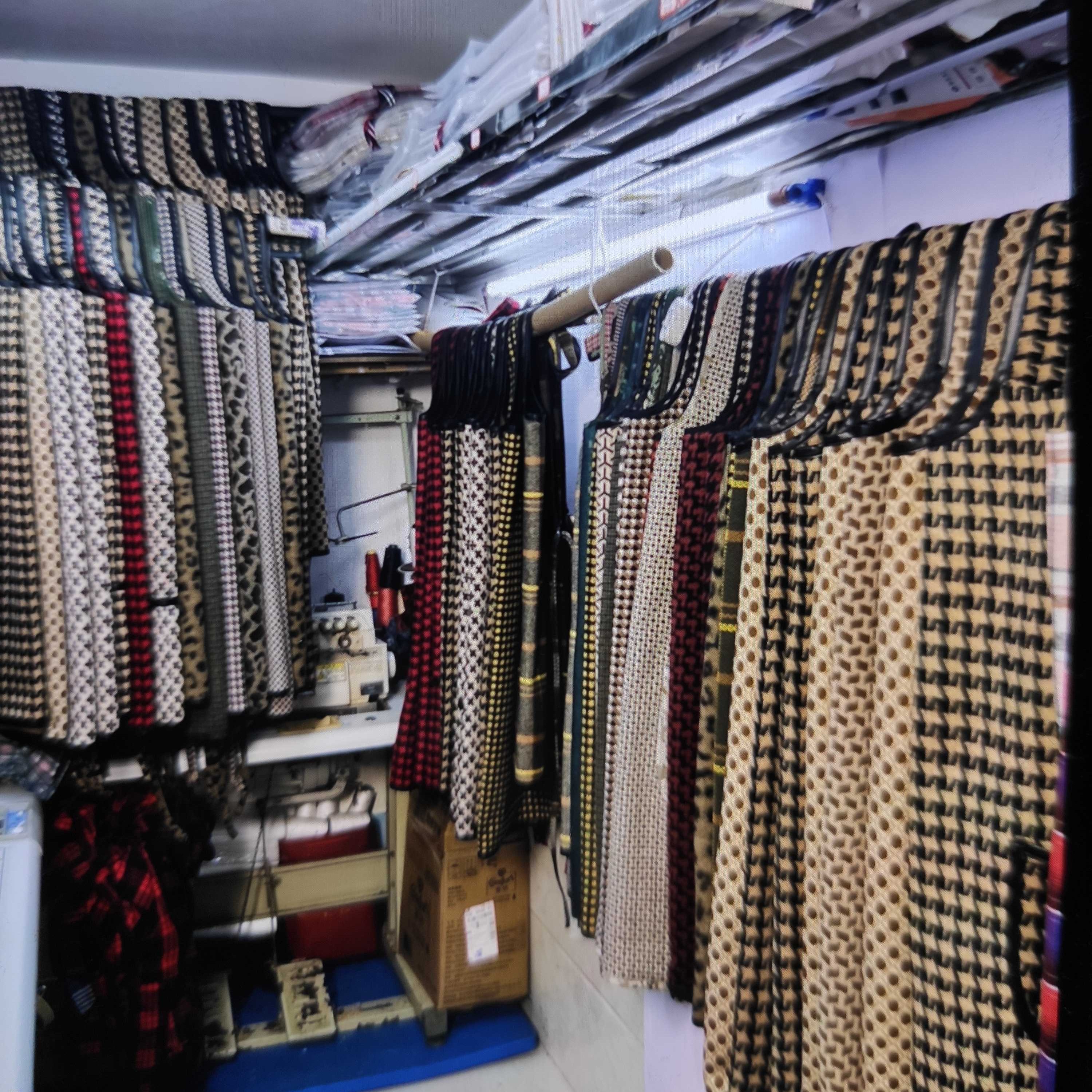 80至160斤可穿多色格子双层防水二个口袋黑色包边条无袖围裙厨房