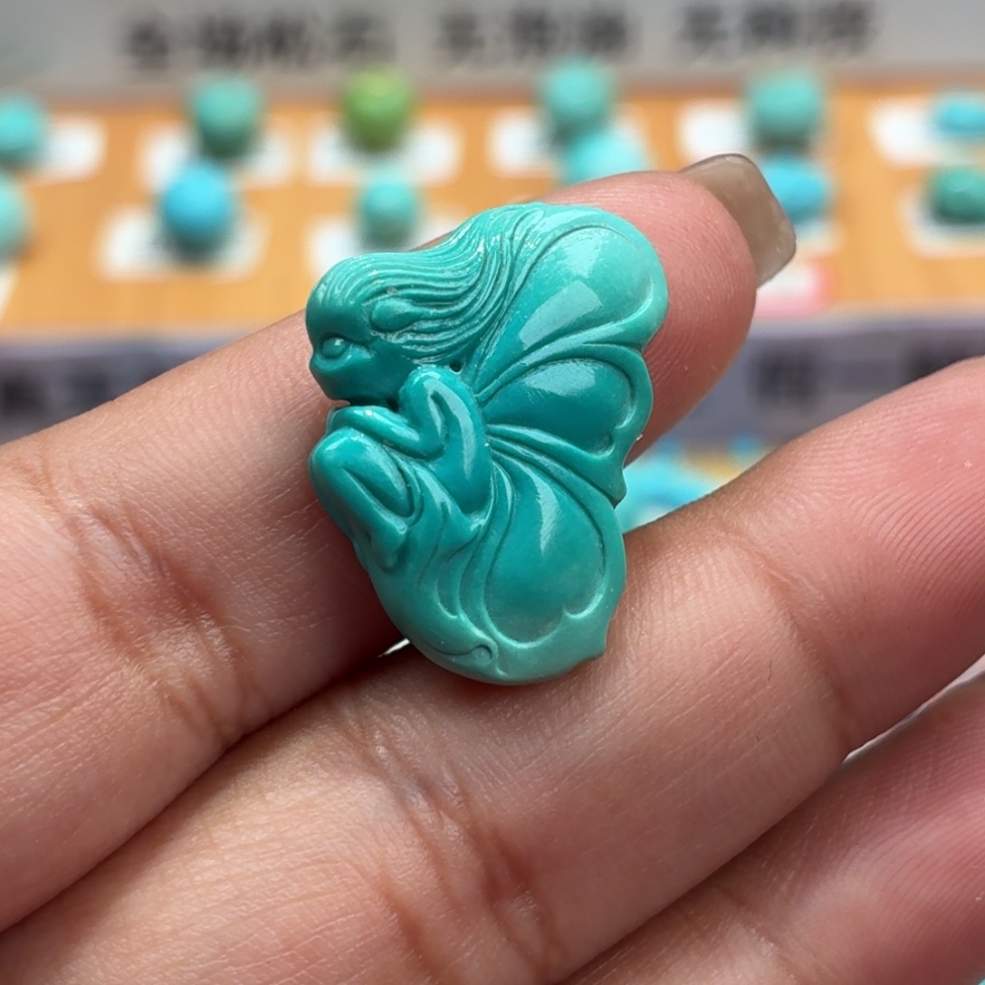 绿松石未镶嵌珠宝奇石