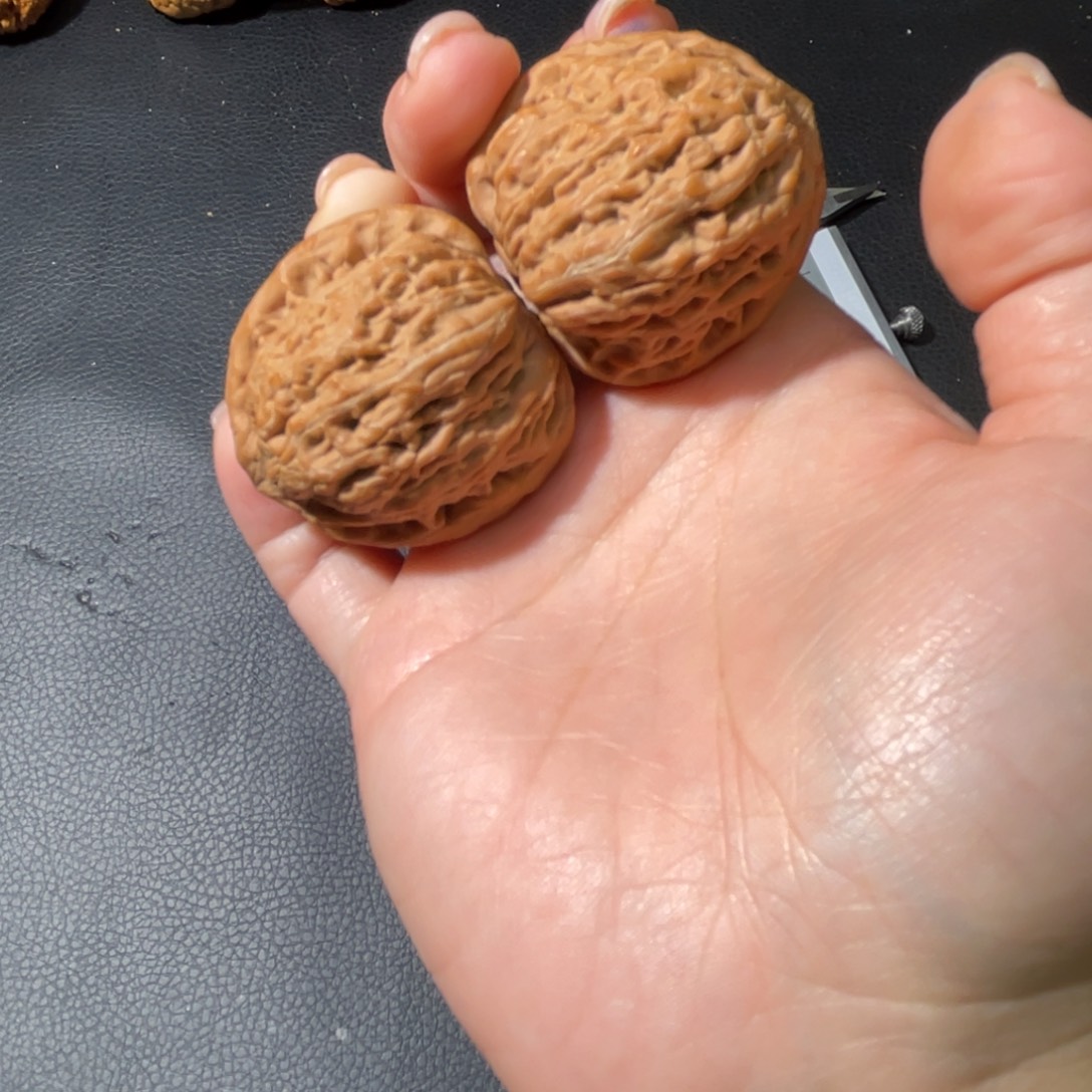 恭***财吊坠文玩核桃铁锤