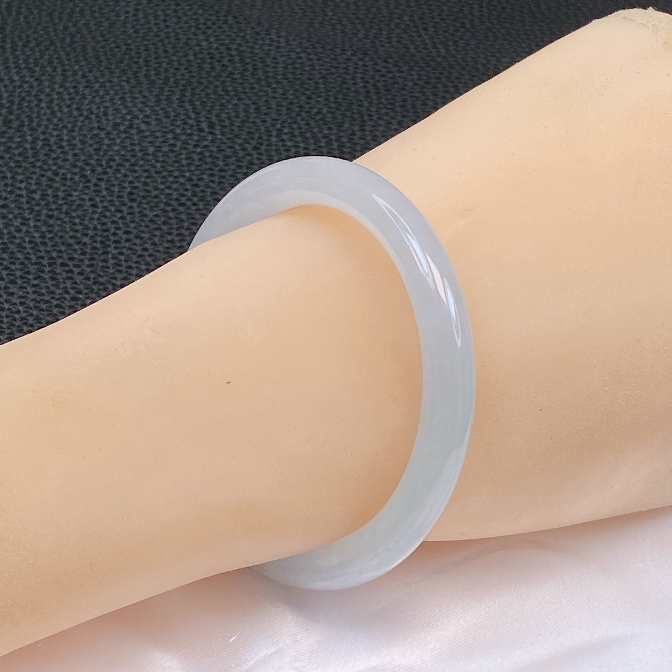 51圈口翡翠起光冰透美人条手镯时尚百搭少女妈妈款精美冰透玉镯子