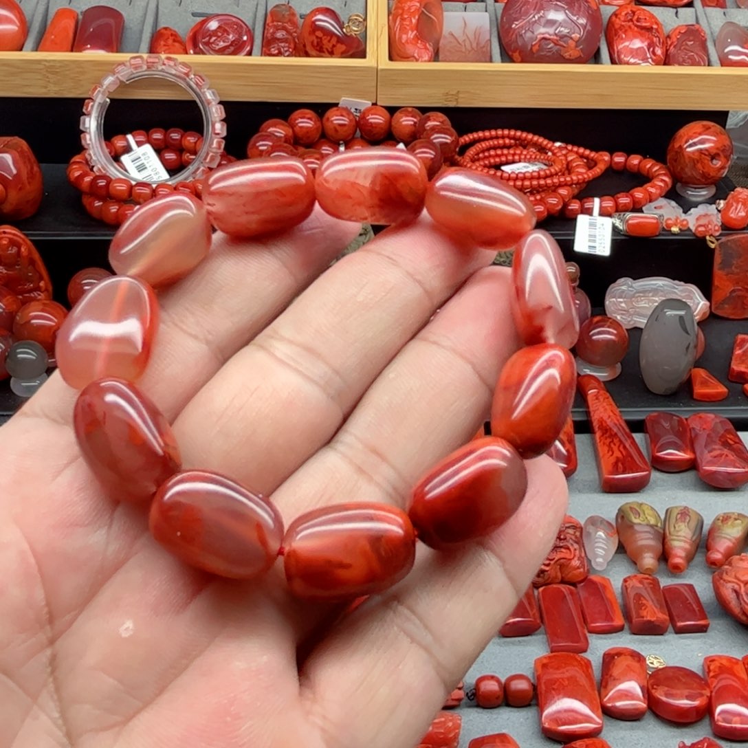 南红玛瑙手串未镶嵌