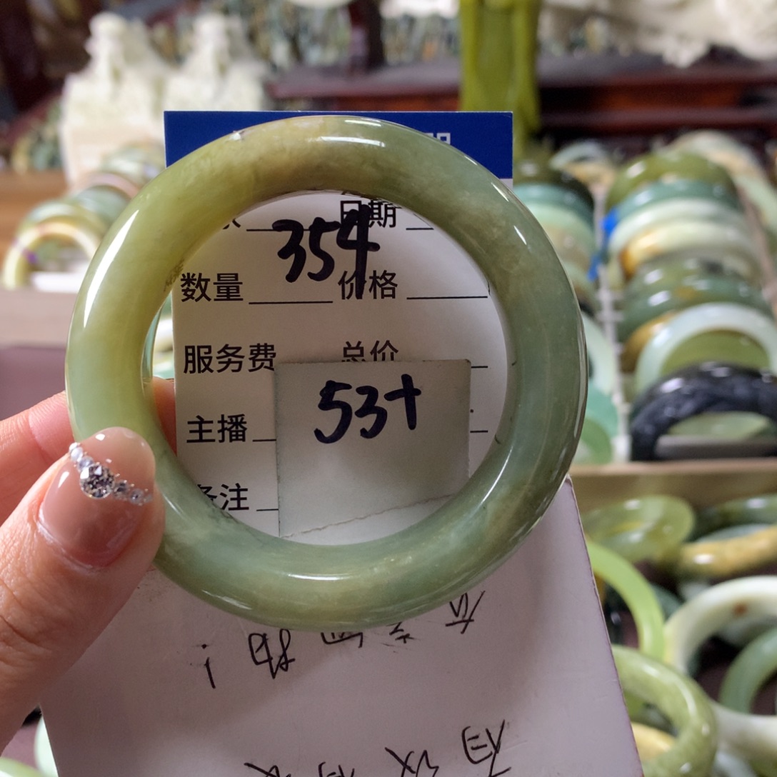 蛇纹石玉未镶嵌手镯354