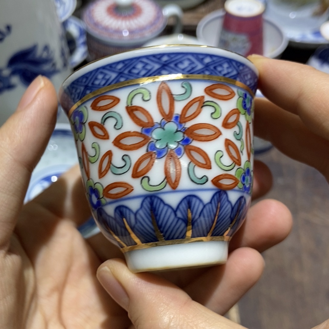 惠****陶瓷艺术品的制作