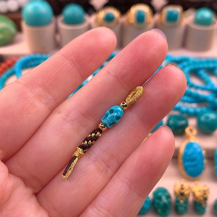 绿松石配饰未镶嵌