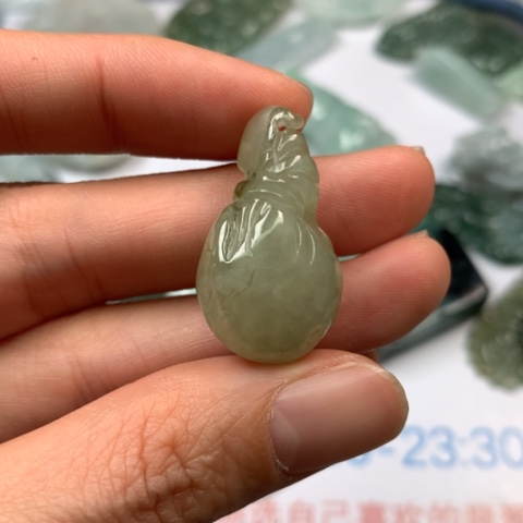 翡翠颈饰未镶嵌用**9