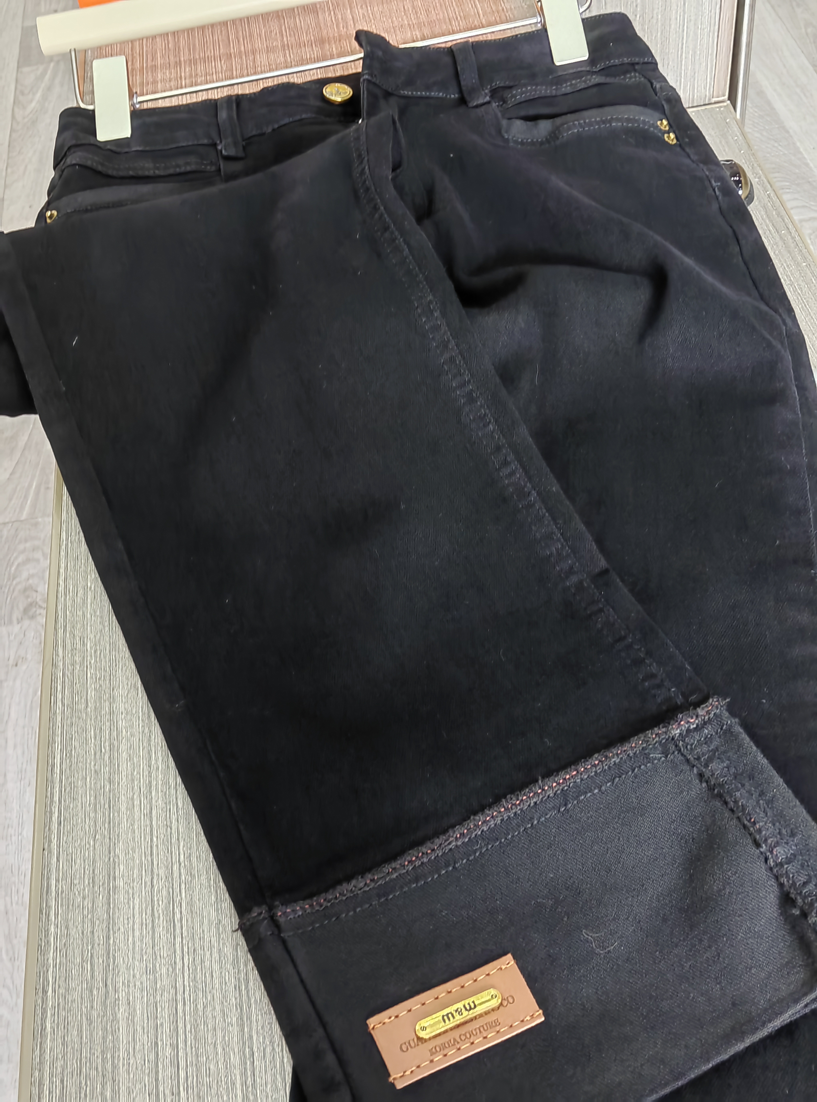 春款百搭直筒裤显瘦