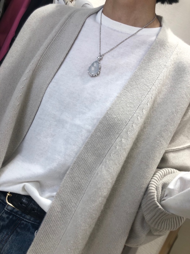 依柏杉新款两色长袖打底衫
