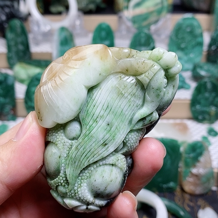 未镶嵌独山玉颈饰