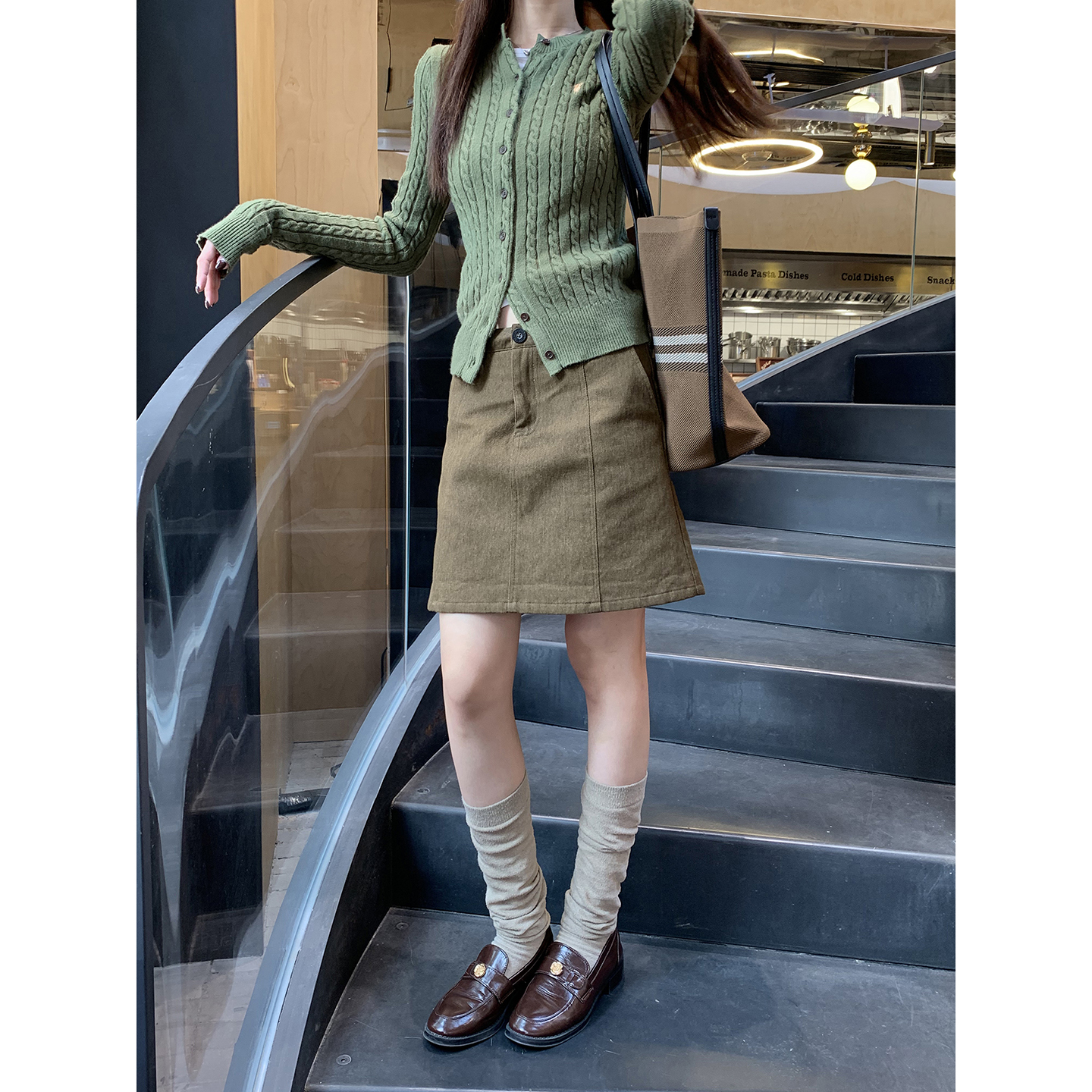 【HRG】秋冬复古时尚气质百搭棕色A字半身裙261J0414