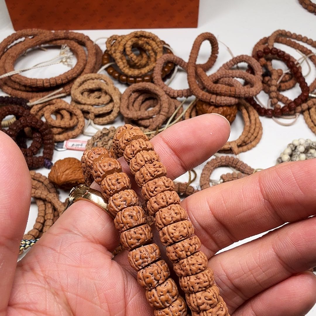 6****吊坠金刚菩提8号。