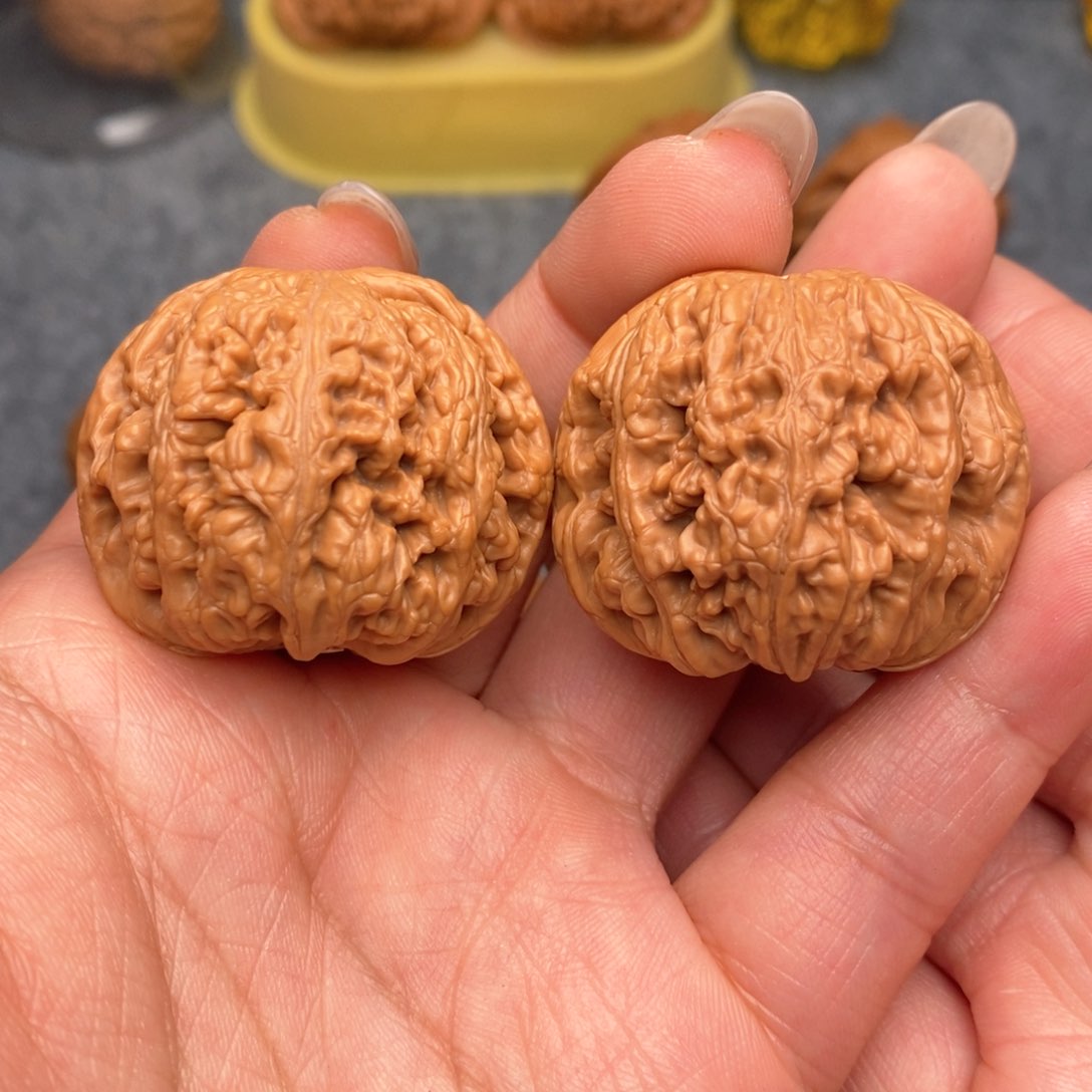 文玩核桃把件手捻粗筋37