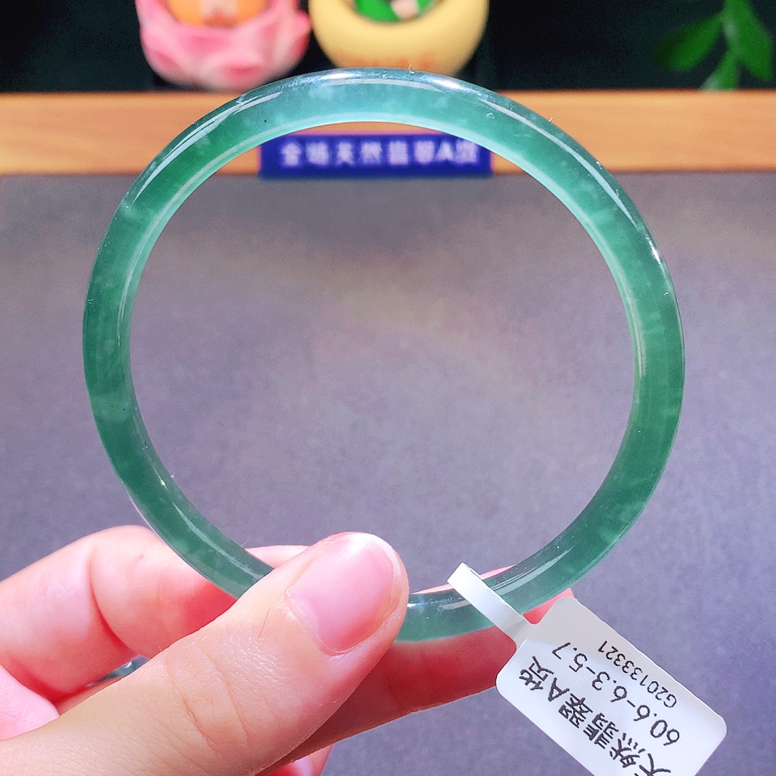 翡翠未镶嵌手镯天然翡翠