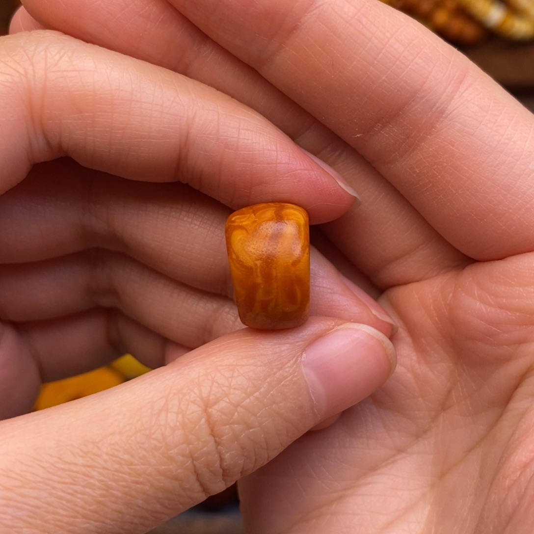 琥珀珠宝奇石未镶嵌B**T