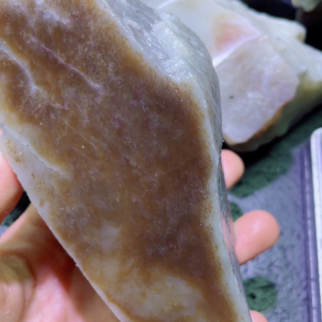 和田玉未镶嵌珠宝半成品