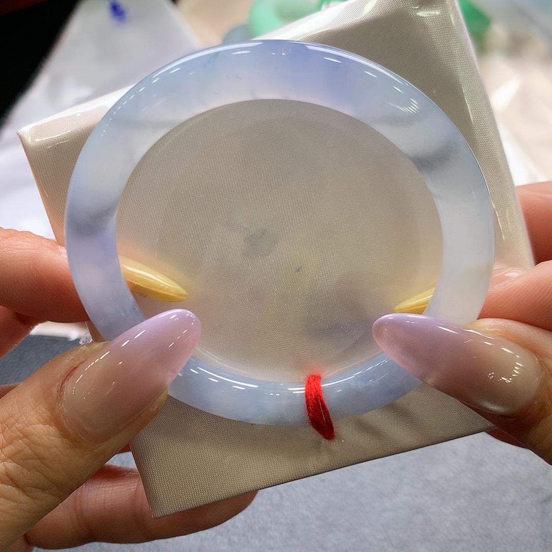 翡翠未镶嵌手镯52.4元冰紫