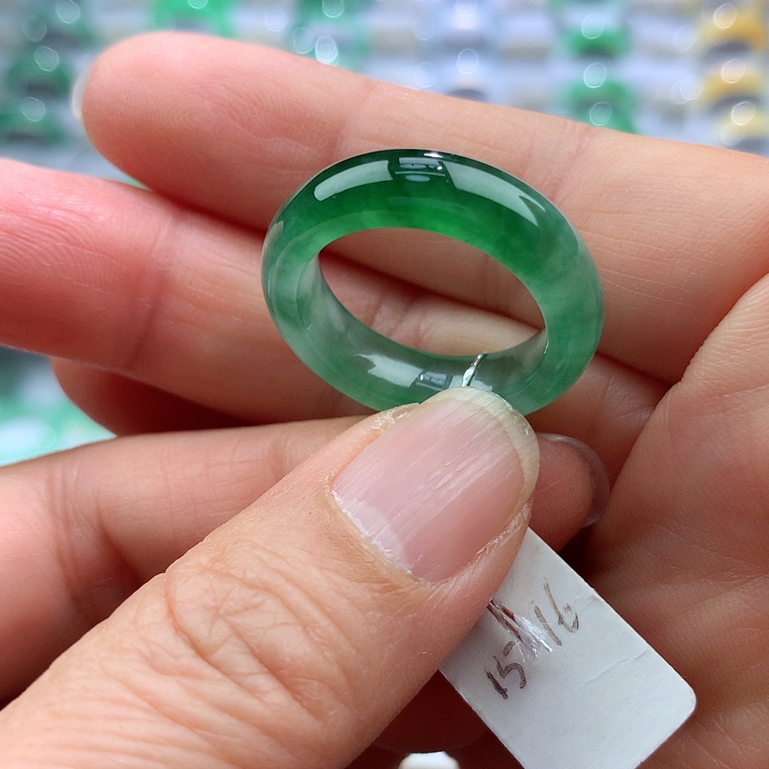 翡翠戒指未镶嵌15-16号